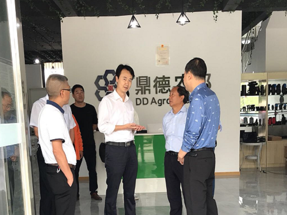 顧縣長(zhǎng)視察5.png 顧縣長(zhǎng)視察5.png